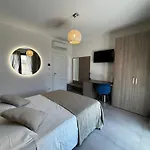Bed and Breakfast Elena Ντεζεντσάνο ντελ Γκάρντα