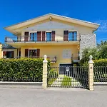 Elena Bed & Breakfast