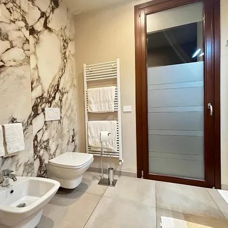 Elena 3* Desenzano del Garda