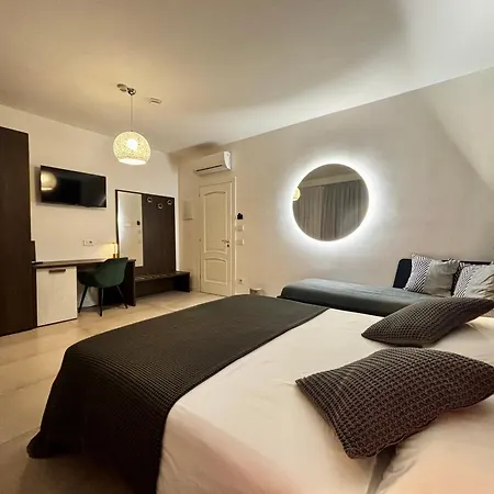 Elena 3* Desenzano del Garda